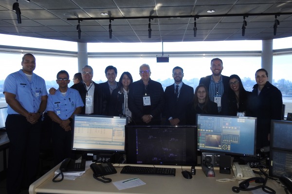 Visitantes conheceram a Torre de Controle do Aeroporto de Congonhas