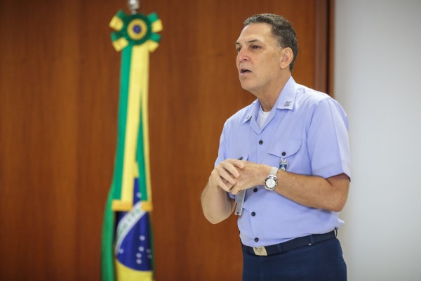 Comandante do COMAE realiza abertura do COMAEX