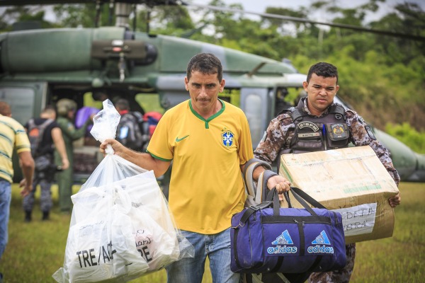 Diversos esquadrões da FAB atuam no apoio às eleições em todo o território nacional