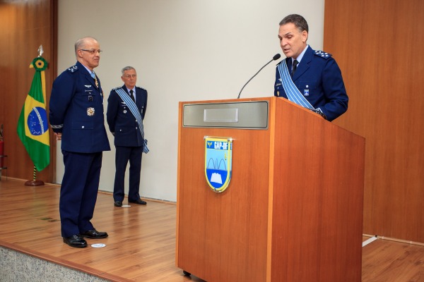 Tenente-Brigadeiro Aquino agradeceu a todos que estiveram ao seu lado