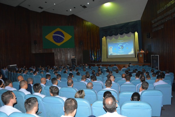 Mais de 350 integrantes de organizações militares e instituições civis participaram do evento