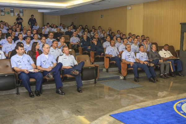 Mais de 100 militares assistiram à palestra 