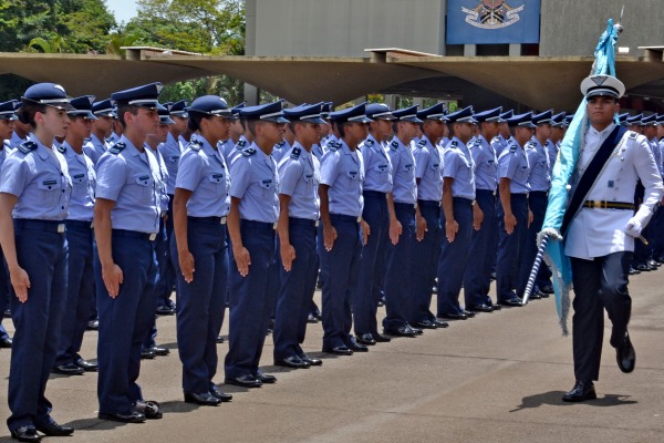 Cerimônia marca etapa de instruções sobre a vida e os valores militares, treinamento físico e palestras