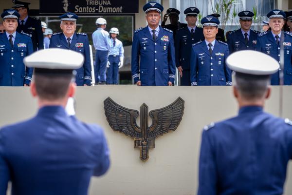 Dia do Especialista é marcado por entrega da Medalha Bartolomeu de Gusmão