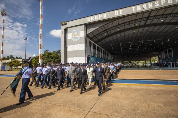 Ex-integrantes do GTE participaram do desfile militar.