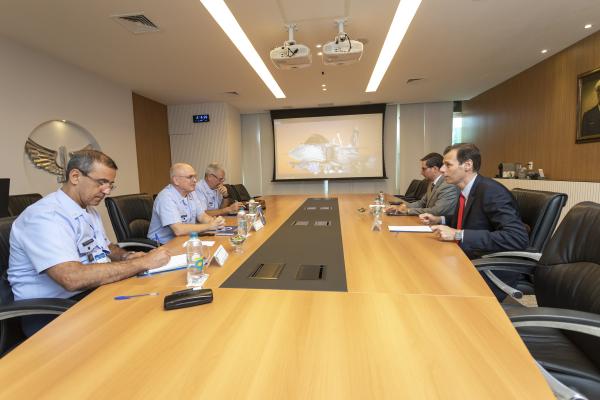 Encontro tratou, entre outros assuntos, da atuação da FAB na construção de aeroportos na Amazônia