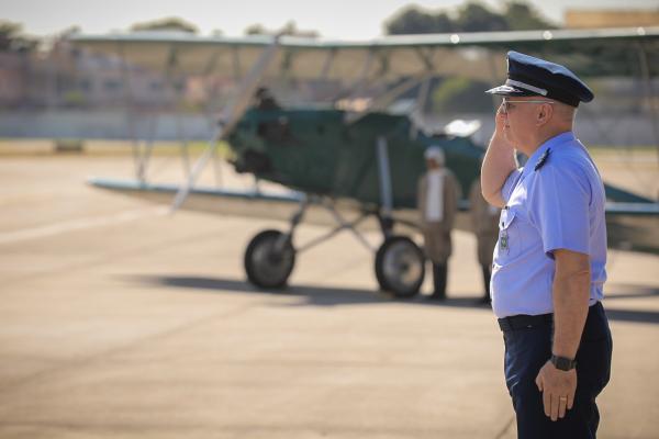 Comandante da Aeronáutica participou de solenidades na Ala 11 e no Campo dos Afonsos