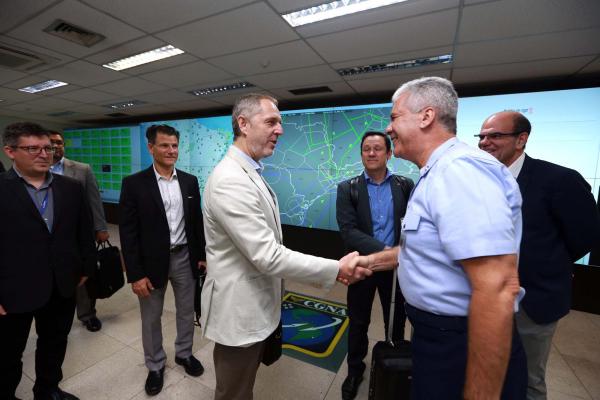 Objetivo foi conhecer as ações de gerenciamento do fluxo de tráfego aéreo para o evento que acontece no Brasil