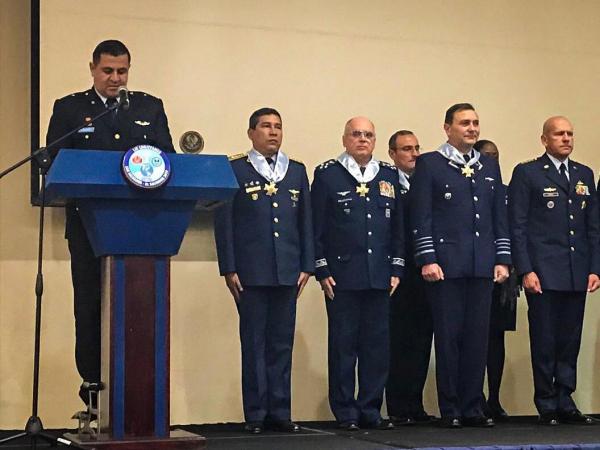 Representantes da FAB também são premiados durante a Conferência