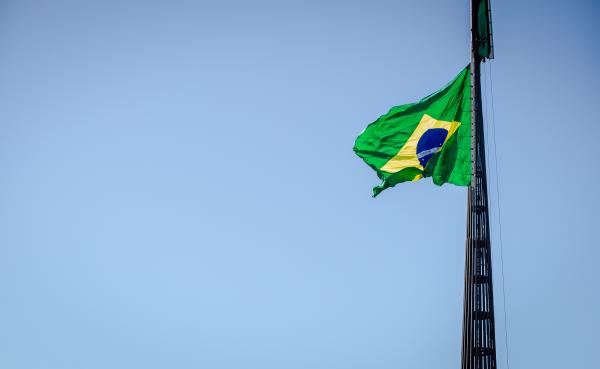 A cerimônia na Praça dos Três Poderes, em Brasília, homenageou Santos-Dumont, Pai da Aviação e Patrono da Aeronáutica Brasileira