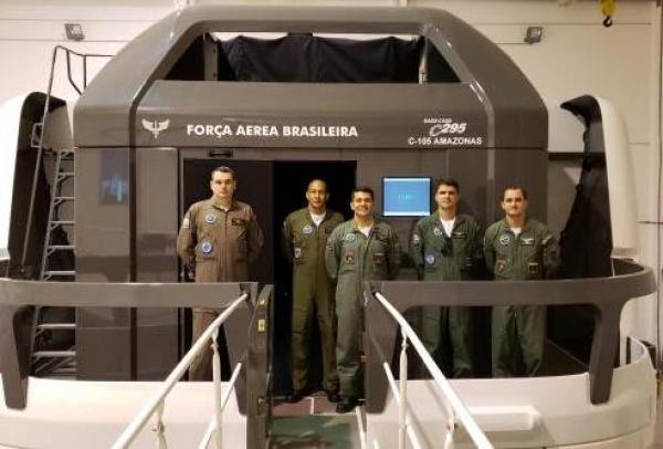 O Exercício contou com o emprego da aeronave C-105 Amazonas em procedimentos especiais de aproximação, arremetida, pouso e decolagem