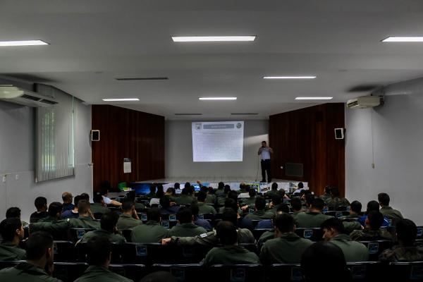 Já no Sul do país foi realizado o IX Curso de Prevenção de Acidentes Aeronáuticos - Aviação Agrícola