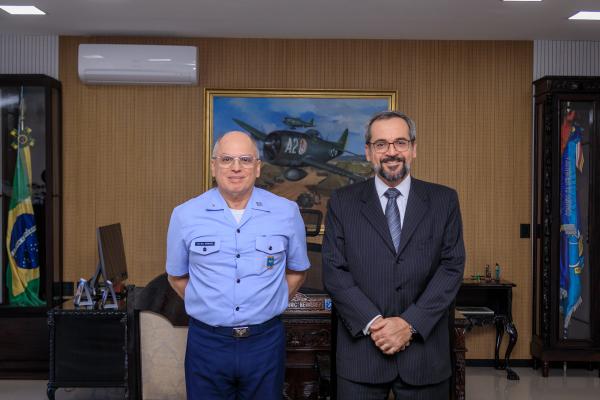 Encontro foi realizado nesta segunda-feira (26), no Comando da Aeronáutica, em Brasília