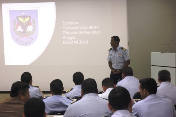 Militares estiveram na Escola de Comando e Estado-Maior da Aeronáutica e no Centro de Gerenciamento da Navegação Aérea