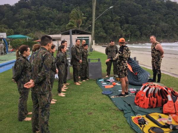 Instrução é realizada até o dia 30, no litoral do Estado de São Paulo