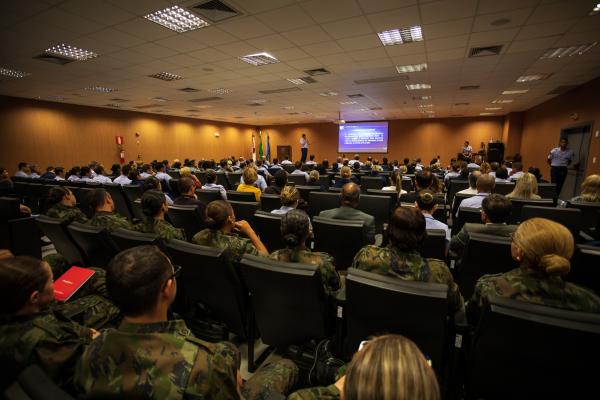 O evento reúne cerca de 170 participantes de organizações da FAB e de outras instituições em Lagoa Santa (MG)