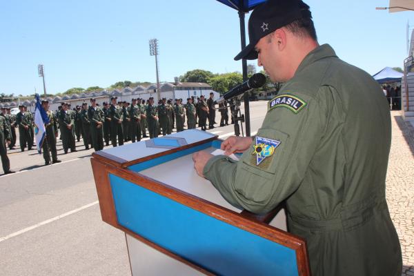 Durante a solenidade, foram homenageados o Graduado e Praça Padrão, a Condor Honorária e ex-Comandantes