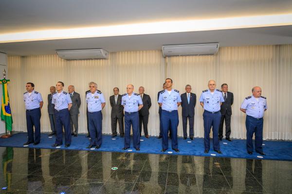 Solenidade presidida pelo Comandante da Aeronáutica, Tenente-Brigadeiro Bermudez, homenageou militares do efetivo do EMAER