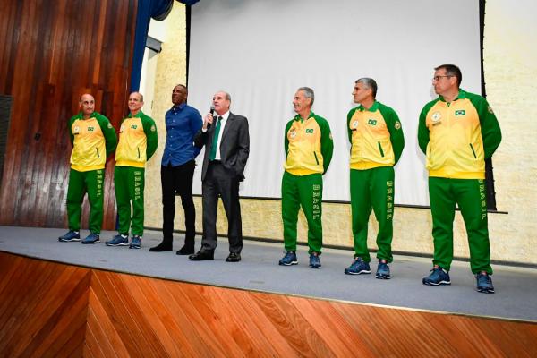 Evento ocorreu na Universidade da Força Aérea (UNIFA) e contou com a presença do Comandante da Aeronáutica