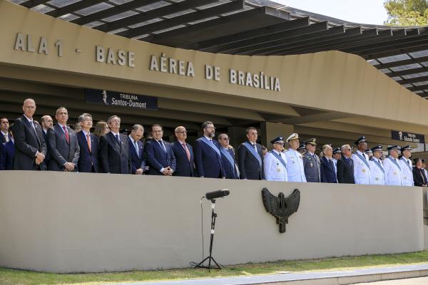 Presidente da República, Jair Bolsonaro, presidiu a solenidade e participou da entrega da Medalha da Ordem do Mérito Aeronáutico