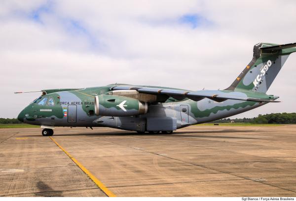 KC-390 Millennium realiza ensaio inédito de lançamento de chaff e flare -  Força Aérea Brasileira