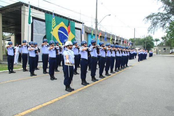 Durante a cerimônia ocorreu também a passagem de Direção do Parque de Material Bélico de Aeronáutica do Rio de Janeiro