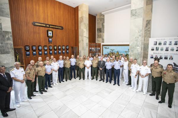 Encontro ocorreu na sede do Comando da Aeronáutica