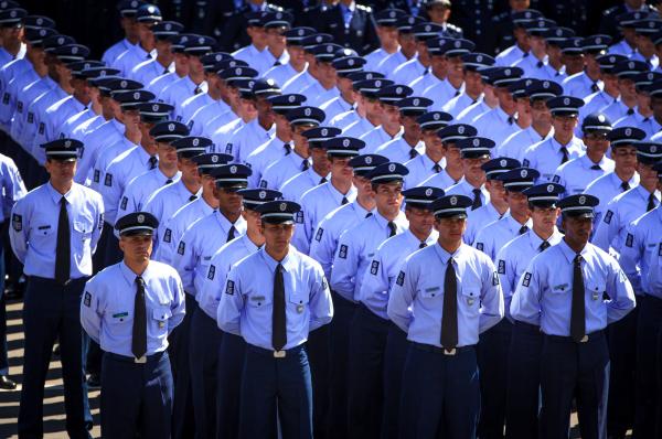 Sistema de Proteção Social e Reestruturação da carreira militar