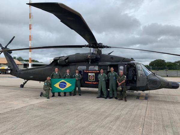 O helicóptero realizou o primeiro voo de reconhecimento nesta sexta-feira (07) no Hospital das Forças Armadas (HFA)