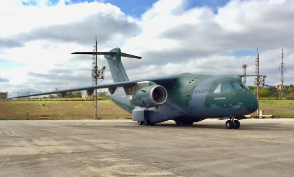 Aeronave da FAB transportou 8.400 unidades de álcool em gel para Manaus (AM)