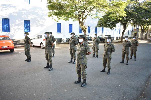 Alunos do CFS e EAGS chegaram na instituição de ensino em dias alternados