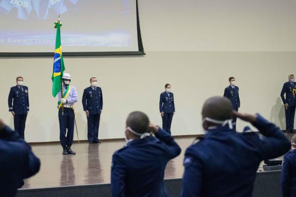 Durante o Curso de Formação de Soldados, os recrutas da Turma Templários receberam instruções sobre a vida militar, legislação e doutrina