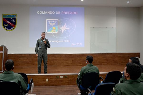 O CPROE é a primeira fase do Programa de Especialização Operacional (PESOP), realizado pela Ala 10, em Parnamirim (RN)