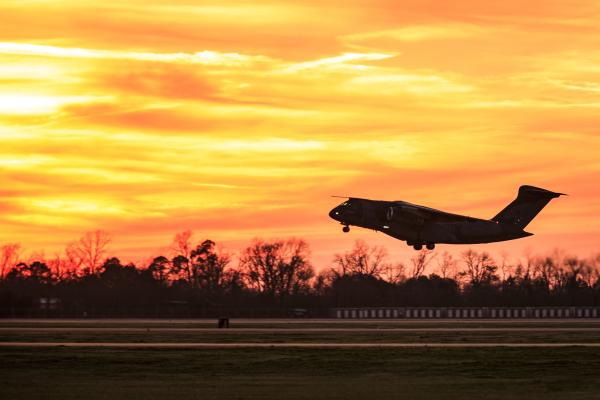 A aeronave cumpriu dois circuitos de reconhecimento no espaço aéreo de Alexandria, em Louisiana, Estados Unidos