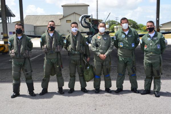 Comandante do 3º Distrito Naval, Vice-Almirante Noriaki Wada, visita instalações do Segundo Esquadrão do Quinto Grupo de Aviação (2º/5º GAV)