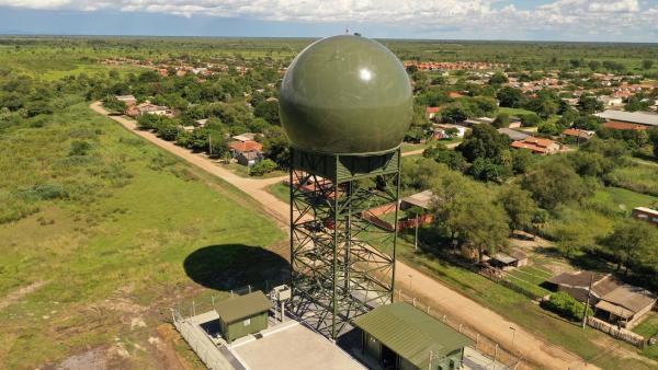 Novo equipamento aumenta a capacidade de vigilância aérea na região de fronteira, permitindo o aprimoramento do Controle do Espaço Aéreo