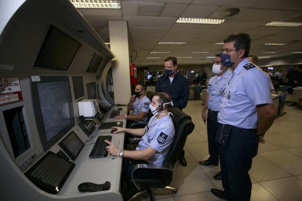 Método visa otimizar o sequenciamento das aeronaves em descida para pouso no Aeroporto de Guarulhos