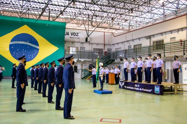 Grupamento de Concludentes em cerimônia de Conclusão