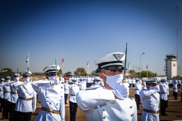 Turma Árion é composta por 138 Cadetes Aviadores, 42 Intendentes, 22 de Infantaria, além de três Cadetes Aviadores estrangeiros