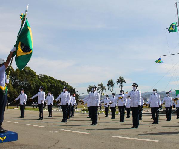 Na ocasião, ocorreram homenagens ao Graduado e Praça-Padrão