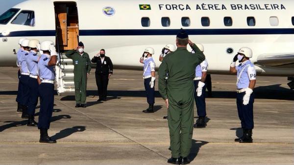 Visitaram a Ala 2 militares do Comando de Preparo, da Comissão Coordenadora do Programa Aeronave de Combate e do Grupo de Trabalho Fox