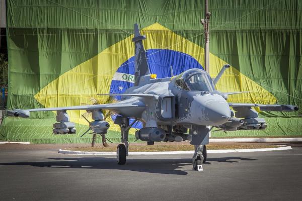 A réplica em tamanho real do novo caça multimissão da Força Aérea Brasileira (FAB) ficará aberta à visitação, no interior do centro de compras e experiências do Parkshopping, de 9 a 24 de outubro.