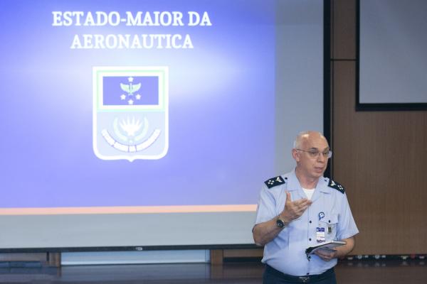 Evento, realizado em Brasília (DF), visa à atualização sobre o andamento dos processos de desenvolvimento e aquisição das novas aeronaves da FAB