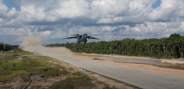 Celebração ocorre com a inauguração de mais uma obra, no Estirão do Equador (AM)