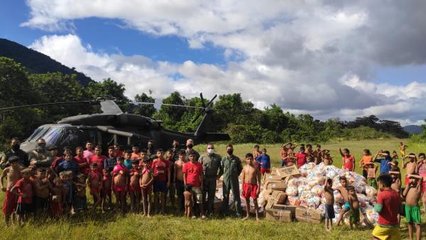Serão transportadas cerca de 13 toneladas de alimentos a bordo do H-60 Black Hawk e do C-105 Amazonas