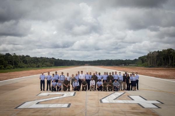 Nova pista foi ampliada para 1500m de pavimentação de concreto, além de receber pintura, novo pátio, taxiway, drenagem e cerca operacional