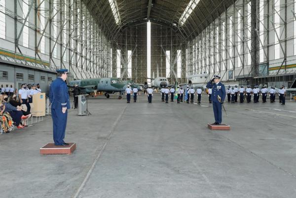 A cerimônia militar aconteceu na manhã da sexta-feira (07/01) no Rio de Janeiro (RJ) e reuniu membros do Alto-Comando da Aeronáutica