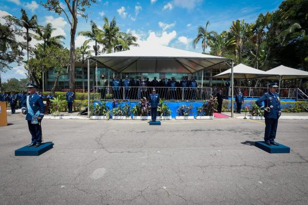 Em cerimônia militar realizada nessa sexta-feira (04/03), em São José dos Campos (SP), o Tenente-Brigadeiro do Ar Hudson Costa Potiguara transmitiu o cargo ao Major-Brigadeiro do Ar Maurício Augusto Silveira de Medeiros