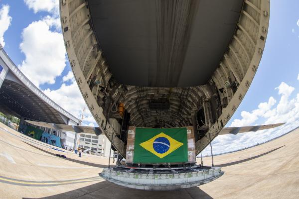 Aeronave da Força Aérea Brasileira (FAB) levou 11,6 toneladas de mantimentos em ajuda humanitária à Ucrânia