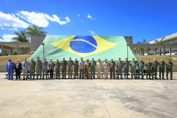 Militares foram inseridos em um comando regional e dentro dessa estrutura, eles realizaram ações de Avaliação, Coordenação e de Audiência de Treinamento 